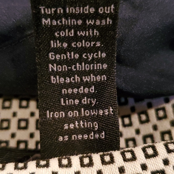 Apt. 9 skirt, size 14 - Picture 5 of 5